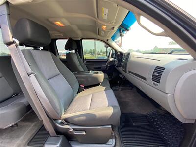2010 GMC Sierra 1500 SL   - Photo 13 - Schoolcraft, MI 49087