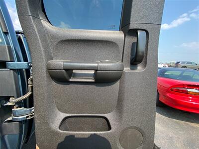 2010 GMC Sierra 1500 SL   - Photo 23 - Schoolcraft, MI 49087