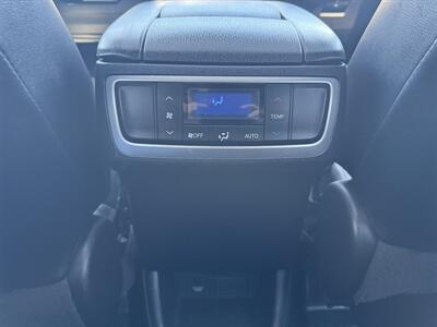 2018 Toyota Highlander SE   - Photo 24 - Schoolcraft, MI 49087