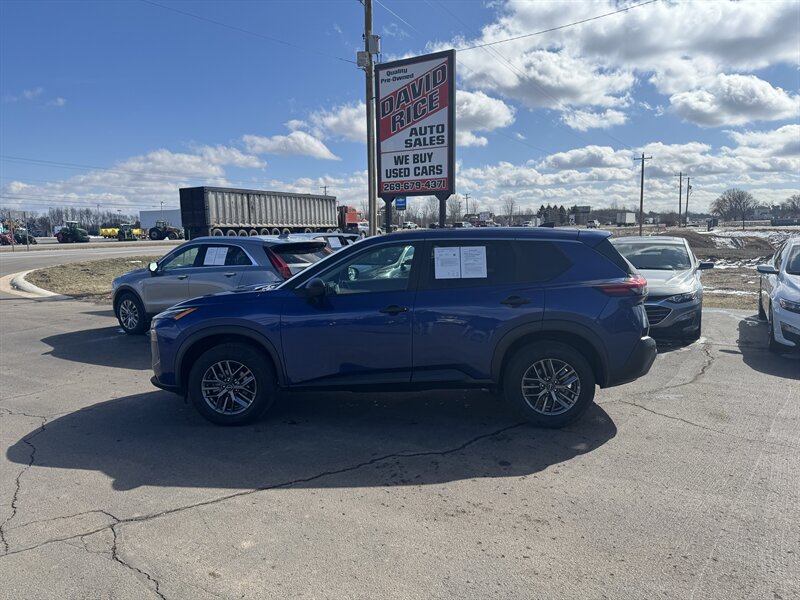2023 Nissan Rogue S   - Photo 1 - Schoolcraft, MI 49087