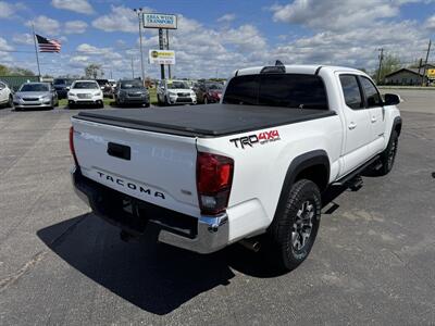 2019 Toyota Tacoma TRD Off-Road   - Photo 3 - Schoolcraft, MI 49087
