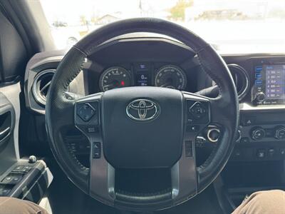 2019 Toyota Tacoma TRD Off-Road   - Photo 10 - Schoolcraft, MI 49087
