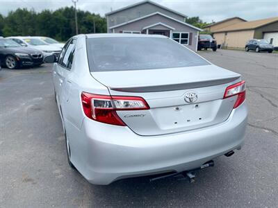 2013 Toyota Camry SE   - Photo 8 - Schoolcraft, MI 49087