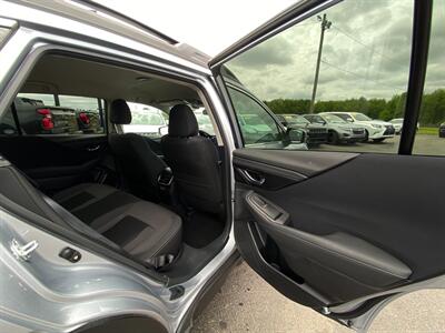 2022 Subaru Outback Premium   - Photo 15 - Schoolcraft, MI 49087