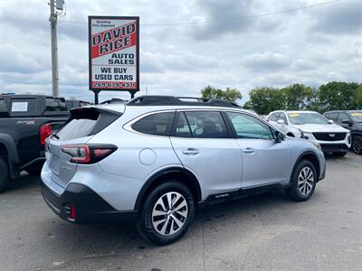 2022 Subaru Outback Premium   - Photo 9 - Schoolcraft, MI 49087