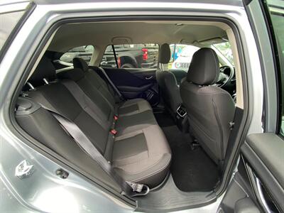 2022 Subaru Outback Premium   - Photo 17 - Schoolcraft, MI 49087