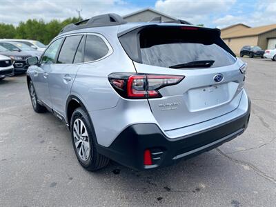 2022 Subaru Outback Premium   - Photo 6 - Schoolcraft, MI 49087