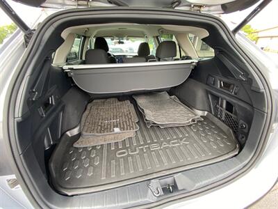 2022 Subaru Outback Premium   - Photo 21 - Schoolcraft, MI 49087