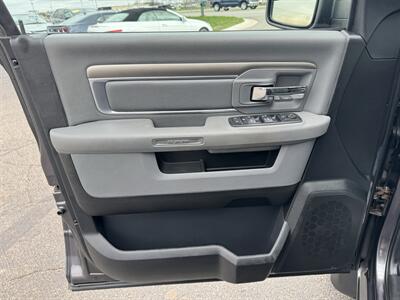 2017 RAM 1500 Big Horn   - Photo 6 - Schoolcraft, MI 49087