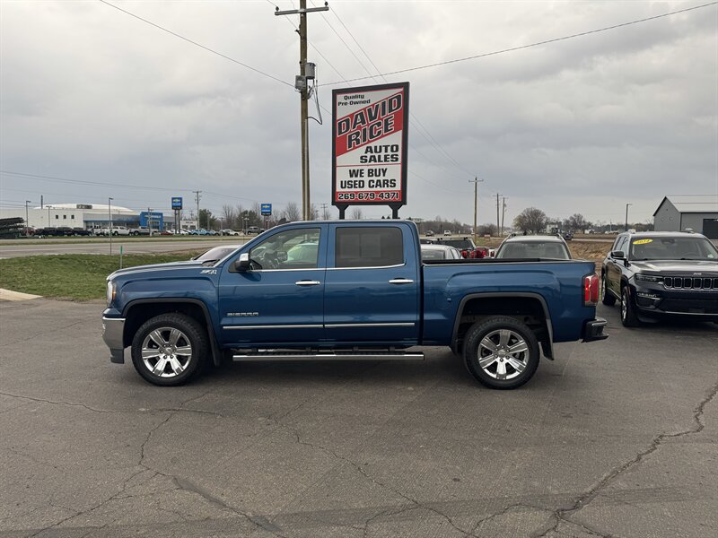 2018 GMC Sierra 1500 SLT   - Photo 1 - Schoolcraft, MI 49087