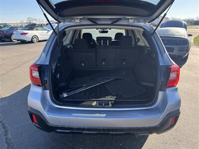 2019 Subaru Outback 2.5i Premium   - Photo 20 - Schoolcraft, MI 49087