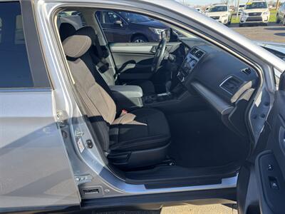 2019 Subaru Outback 2.5i Premium   - Photo 24 - Schoolcraft, MI 49087