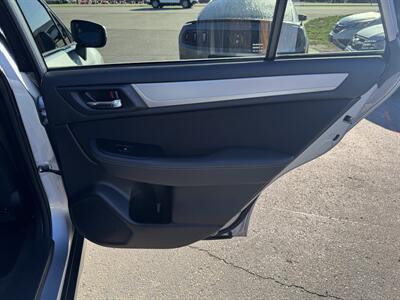 2019 Subaru Outback 2.5i Premium   - Photo 21 - Schoolcraft, MI 49087