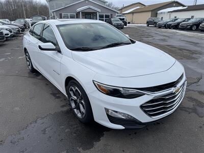 2023 Chevrolet Malibu LT   - Photo 4 - Schoolcraft, MI 49087