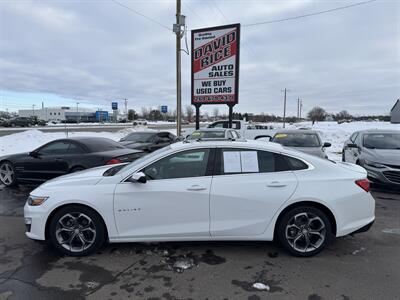 2023 Chevrolet Malibu LT   - Photo 1 - Schoolcraft, MI 49087