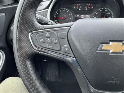 2023 Chevrolet Malibu LT   - Photo 9 - Schoolcraft, MI 49087