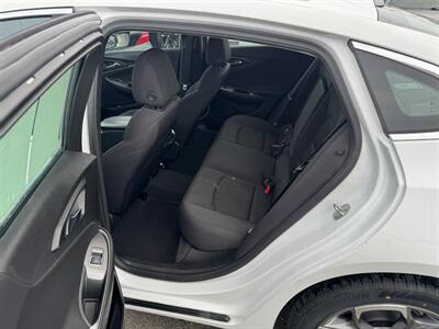 2023 Chevrolet Malibu LT   - Photo 20 - Schoolcraft, MI 49087