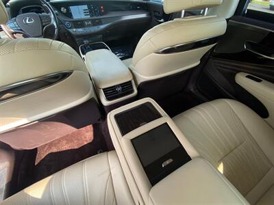 2018 Lexus LS 500h   - Photo 28 - Schoolcraft, MI 49087