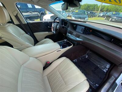 2018 Lexus LS 500h   - Photo 14 - Schoolcraft, MI 49087
