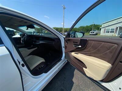 2018 Lexus LS 500h   - Photo 10 - Schoolcraft, MI 49087