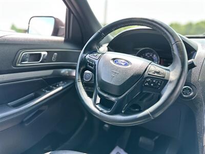 2019 Ford Explorer XLT   - Photo 16 - Schoolcraft, MI 49087