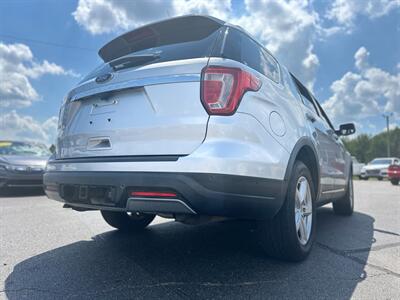 2019 Ford Explorer XLT   - Photo 9 - Schoolcraft, MI 49087