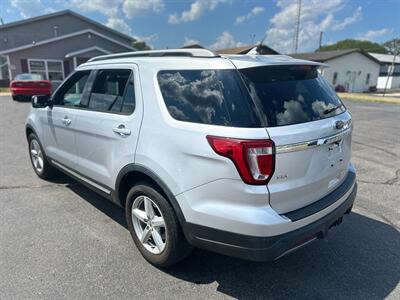 2019 Ford Explorer XLT   - Photo 6 - Schoolcraft, MI 49087