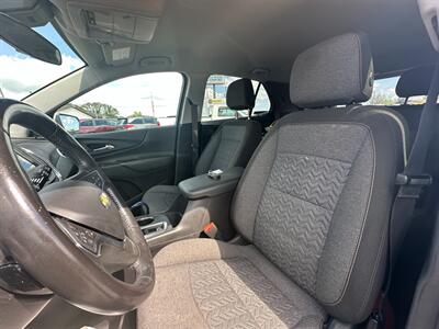 2022 Chevrolet Equinox LT   - Photo 10 - Schoolcraft, MI 49087