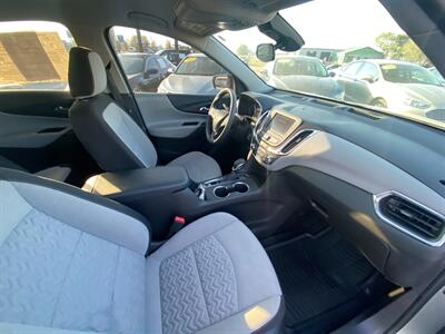 2023 Chevrolet Equinox LS   - Photo 11 - Schoolcraft, MI 49087