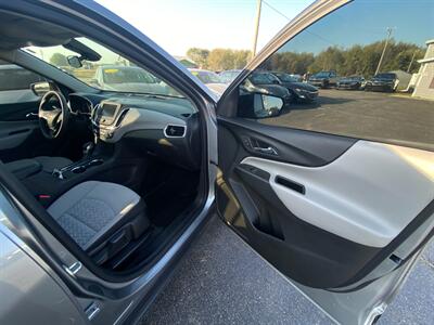 2023 Chevrolet Equinox LS   - Photo 8 - Schoolcraft, MI 49087