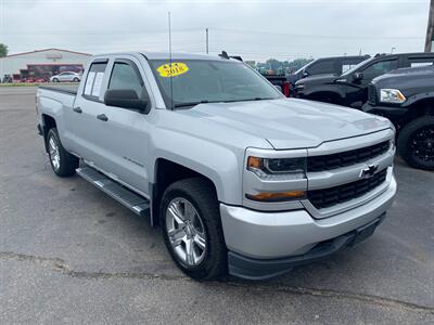 2018 Chevrolet Silverado 1500 Custom   - Photo 2 - Schoolcraft, MI 49087