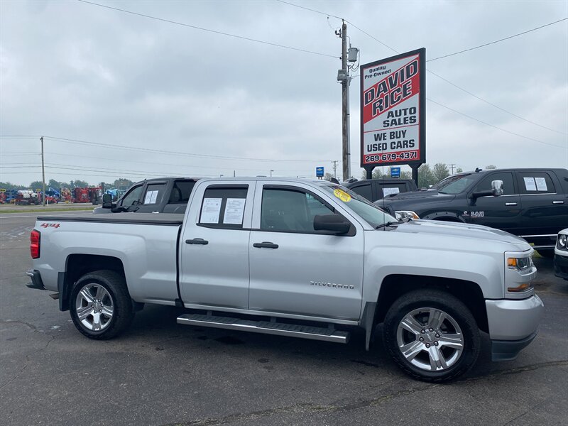 2018 Chevrolet Silverado 1500 Custom - Photo 1 - Schoolcraft, MI 49087