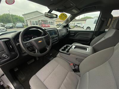 2018 Chevrolet Silverado 1500 Custom   - Photo 23 - Schoolcraft, MI 49087