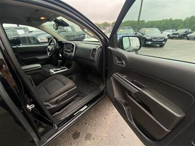 2022 Chevrolet Colorado LT   - Photo 10 - Schoolcraft, MI 49087