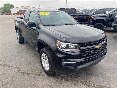 2022 Chevrolet Colorado LT   - Photo 2 - Schoolcraft, MI 49087