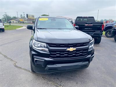 2022 Chevrolet Colorado LT   - Photo 3 - Schoolcraft, MI 49087