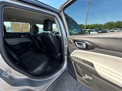 2022 Jeep Compass Limited   - Photo 15 - Schoolcraft, MI 49087