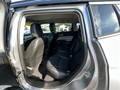 2022 Jeep Compass Limited   - Photo 21 - Schoolcraft, MI 49087