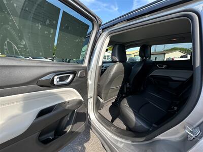2022 Jeep Compass Limited   - Photo 20 - Schoolcraft, MI 49087