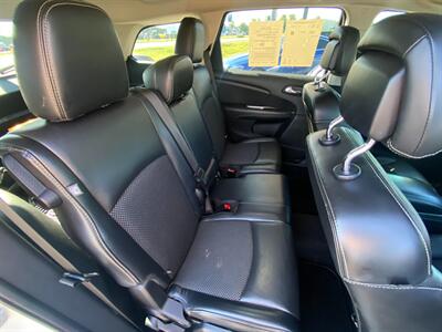 2018 Dodge Journey Crossroad   - Photo 14 - Schoolcraft, MI 49087
