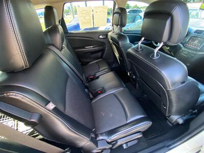 2018 Dodge Journey Crossroad   - Photo 15 - Schoolcraft, MI 49087
