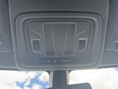 2020 Chevrolet Silverado 1500 Custom   - Photo 12 - Schoolcraft, MI 49087