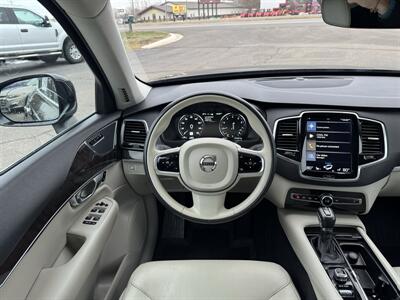 2018 Volvo XC90 T6 Momentum   - Photo 18 - Schoolcraft, MI 49087
