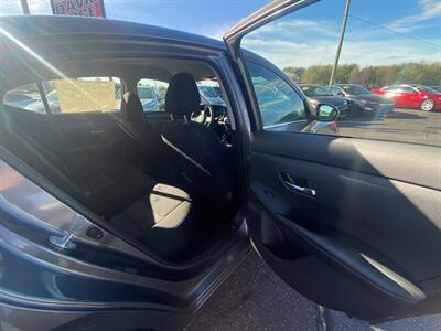 2023 Nissan Sentra SV   - Photo 14 - Schoolcraft, MI 49087