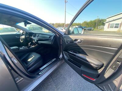 2016 Kia K900 Luxury V6   - Photo 10 - Schoolcraft, MI 49087