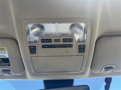 2019 Toyota Highlander XLE   - Photo 13 - Schoolcraft, MI 49087