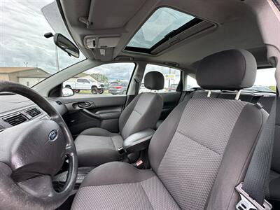 2007 Ford Focus ZX5 S   - Photo 4 - Schoolcraft, MI 49087