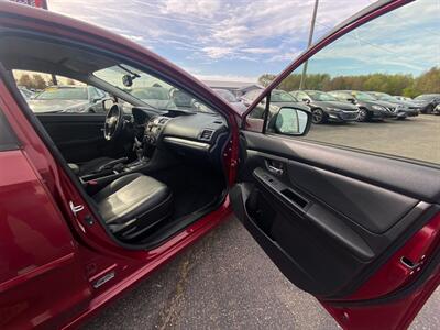 2013 Subaru Impreza 2.0i Limited   - Photo 12 - Schoolcraft, MI 49087
