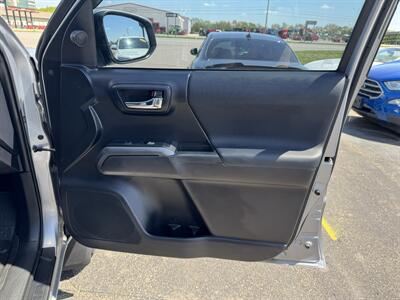 2020 Toyota Tacoma TRD Sport - Photo 28 - Schoolcraft, MI 49087