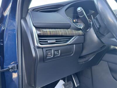 2019 Cadillac XT4 Sport   - Photo 8 - Schoolcraft, MI 49087